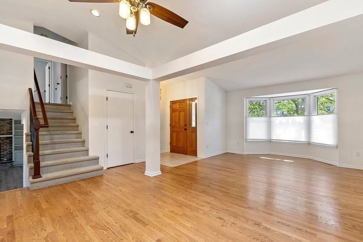 2567 E 124th Pl - Photo 3 of 20