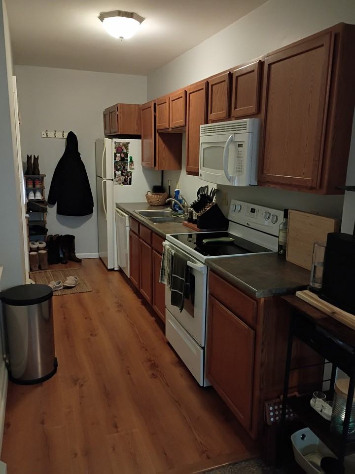 33 Park St #1 - Photo 5 of 13