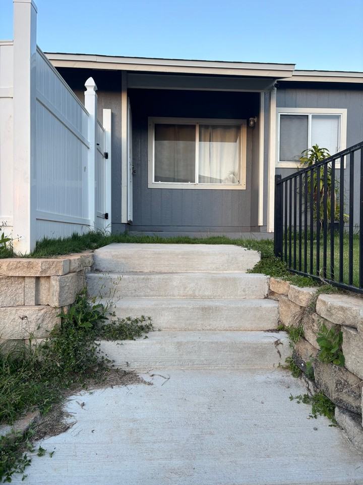 86-138 Leihoku St - Photo 3 of 20