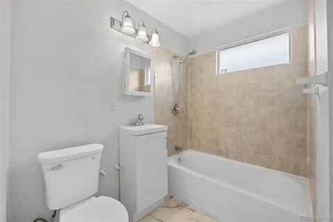 4956 Umatilla St - Photo 7 of 16