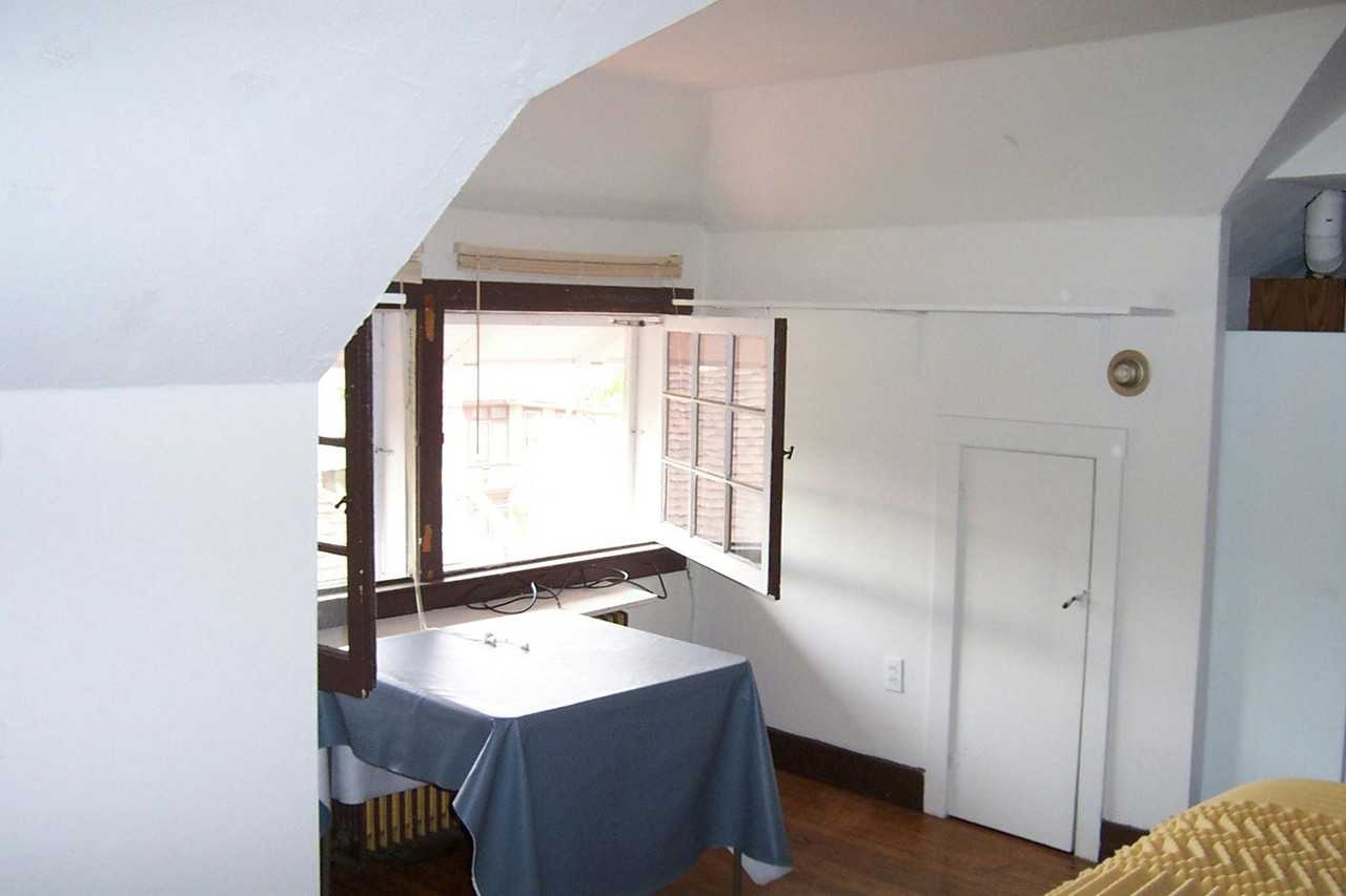 732 S Forest Ave #6 - Photo 3 of 6