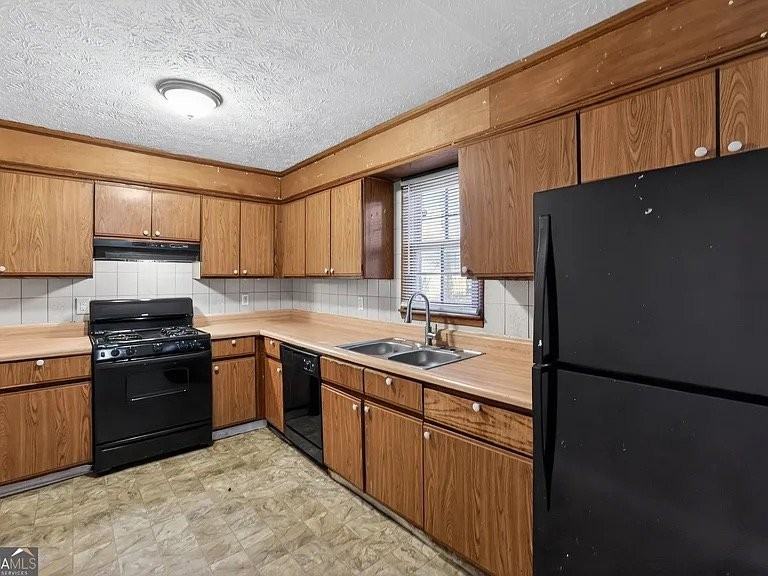 1009 Salisbury Trl - Photo 4 of 9