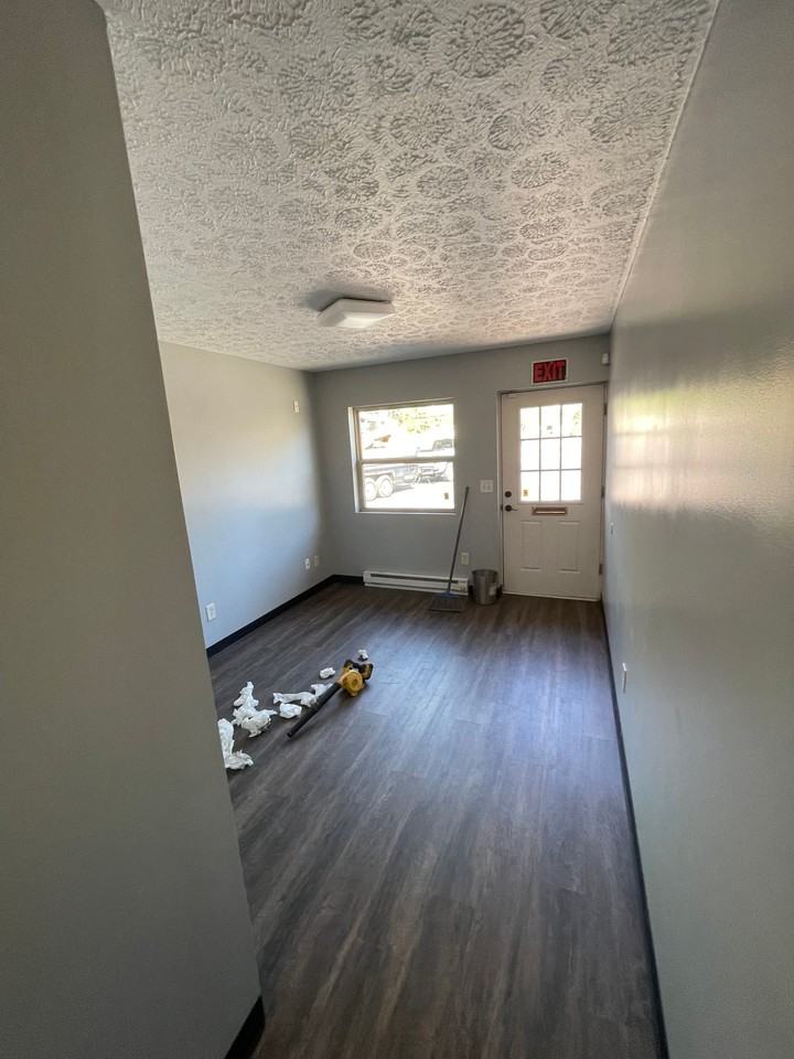 1 S Main St - Photo 2 of 5