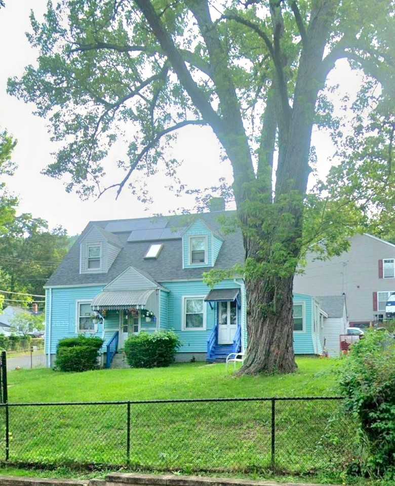 549 Valley St #1 - Photo 2 of 2