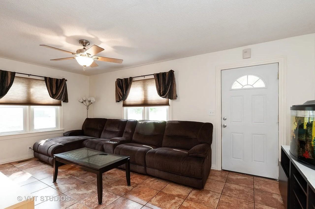 804 Tomahawk Trl - Photo 7 of 7