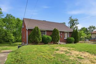 905 W Eastland Ave - Photo 1 of 1