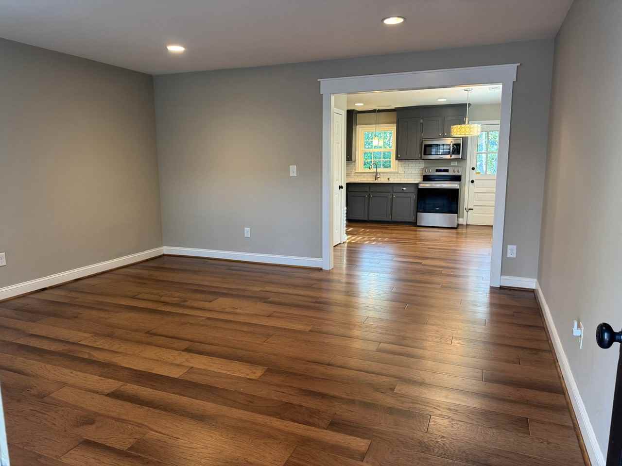 608 University Rdg #1B - Photo 2 of 17