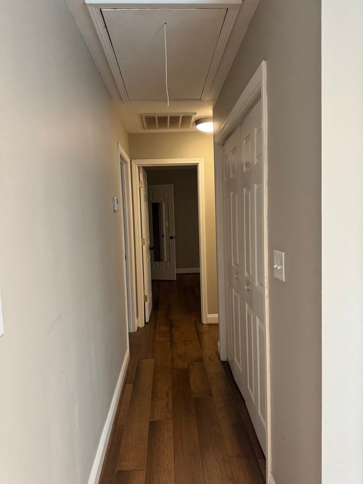 608 University Rdg #1B - Photo 7 of 17