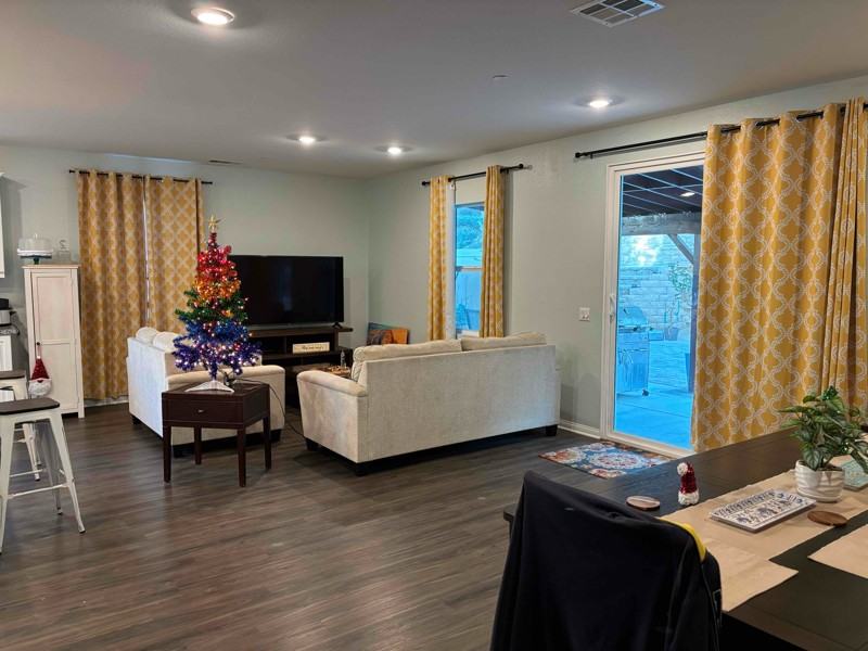 20973 Bison Mesa Rd - Photo 2 of 10