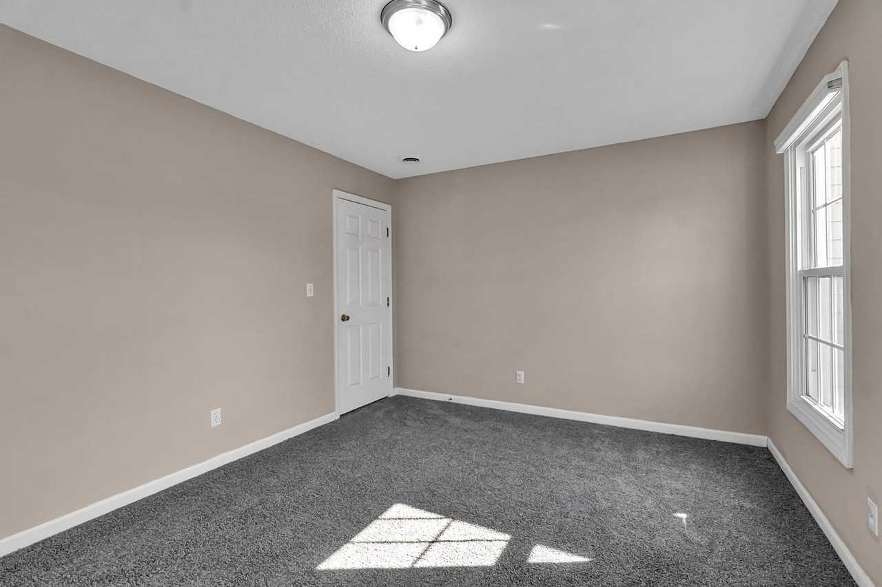 MEL Investors - Photo 7 of 36