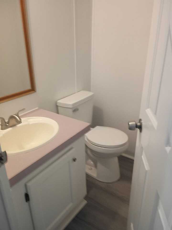 Oakhurst - Photo 4 of 11