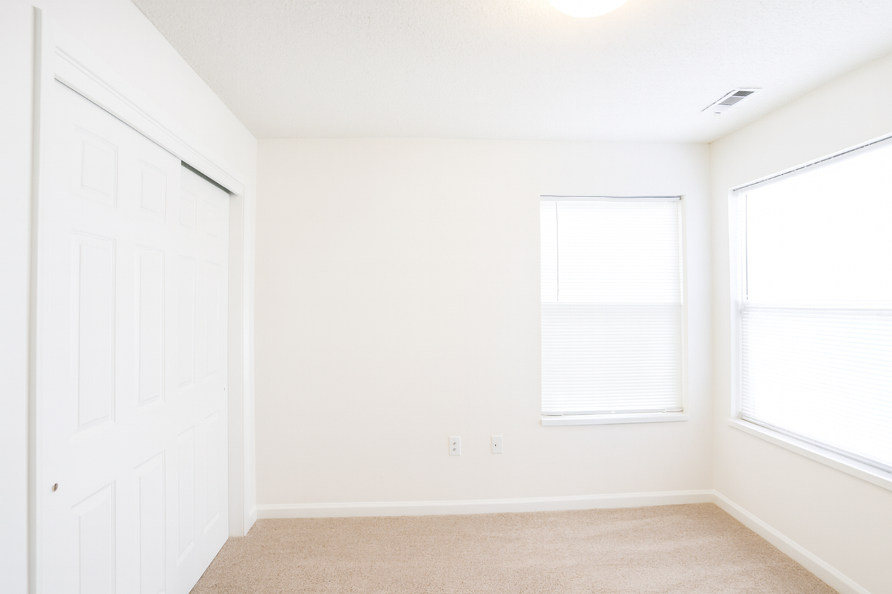 Cottonwood Creek Apartments - Photo 5 of 22