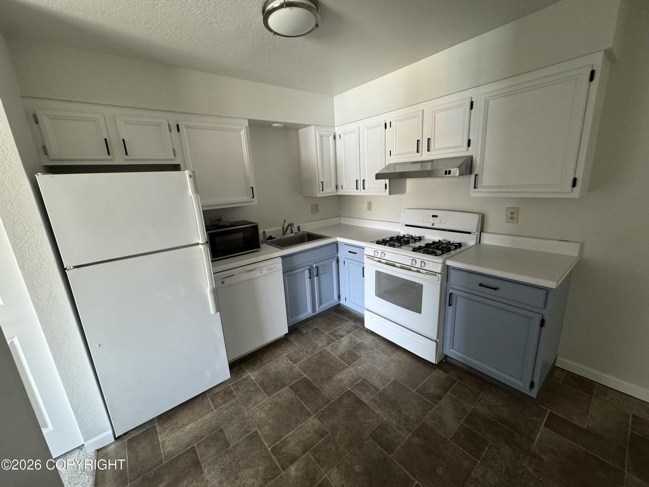 518 E 22nd Ave #7 - Photo 6 of 13