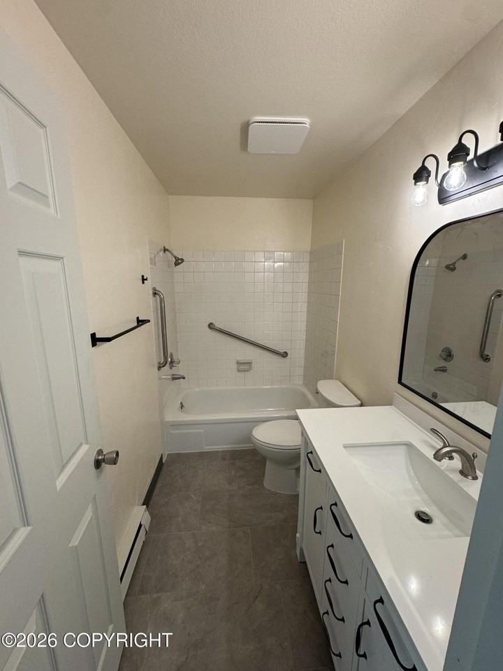 518 E 22nd Ave #7 - Photo 7 of 13