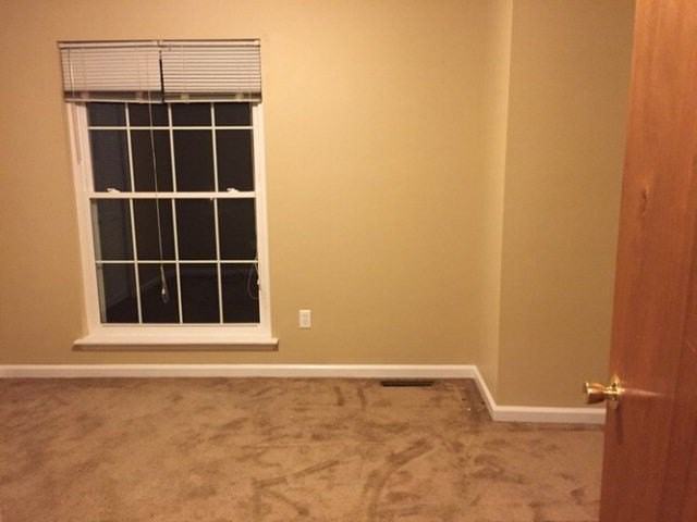 210 Suffolk Dr - Photo 6 of 20