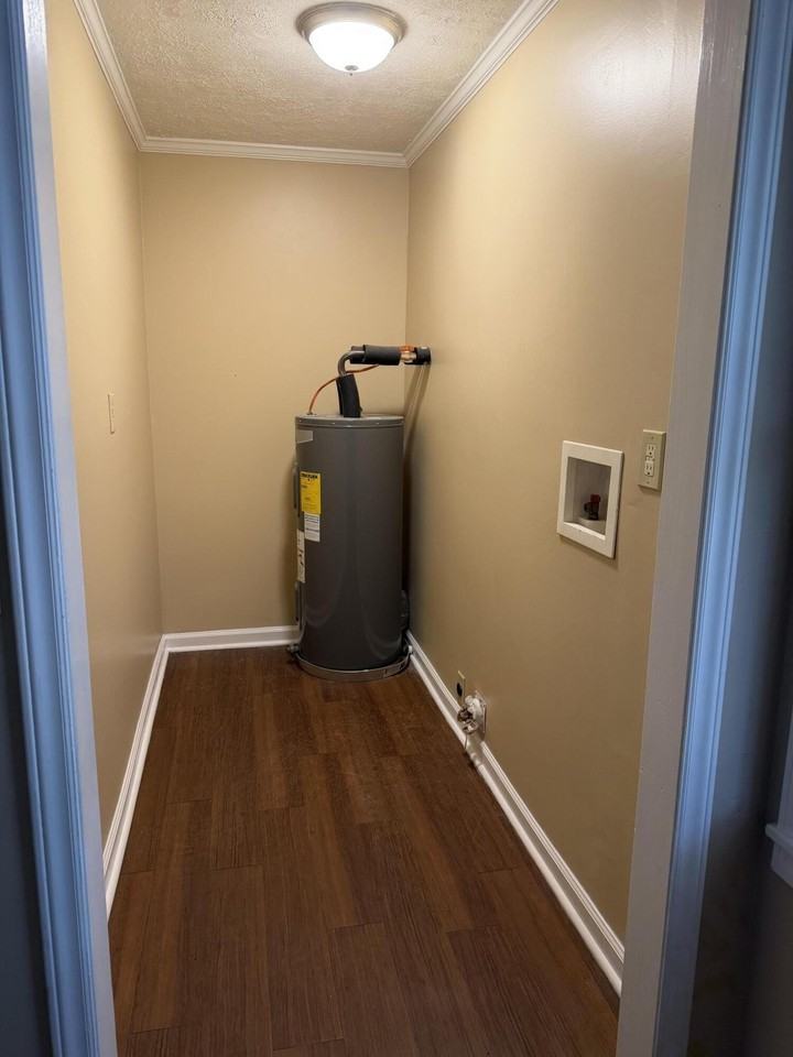 118 Taylor St - Photo 6 of 11