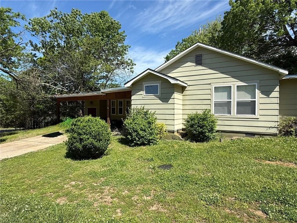 628 N Mission Blvd #A - Photo 2 of 12