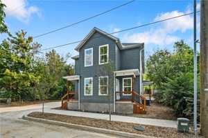 featured image of 588 N Willow Ave #2