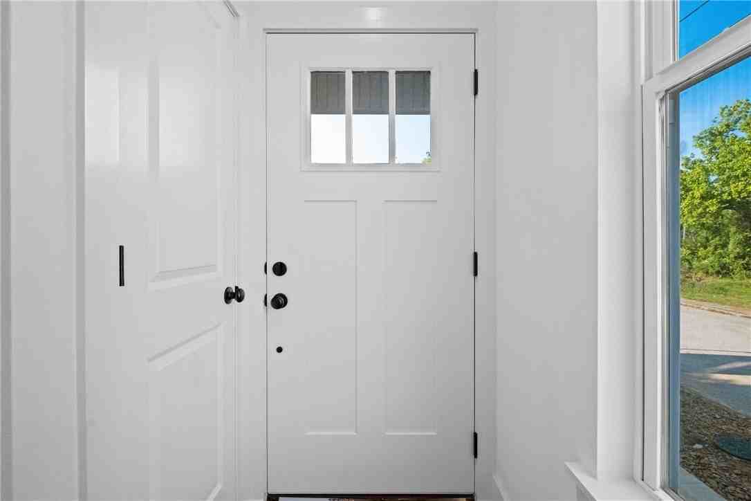 588 N Willow Ave #2 - Photo 3 of 44