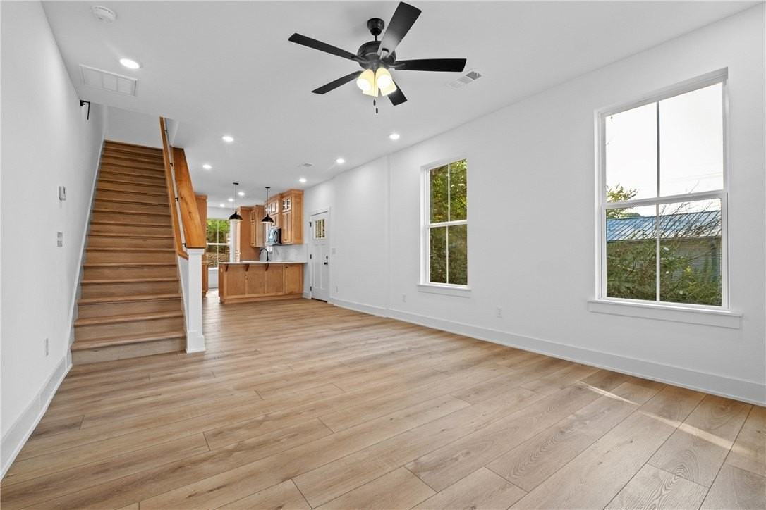 588 N Willow Ave #2 - Photo 5 of 44