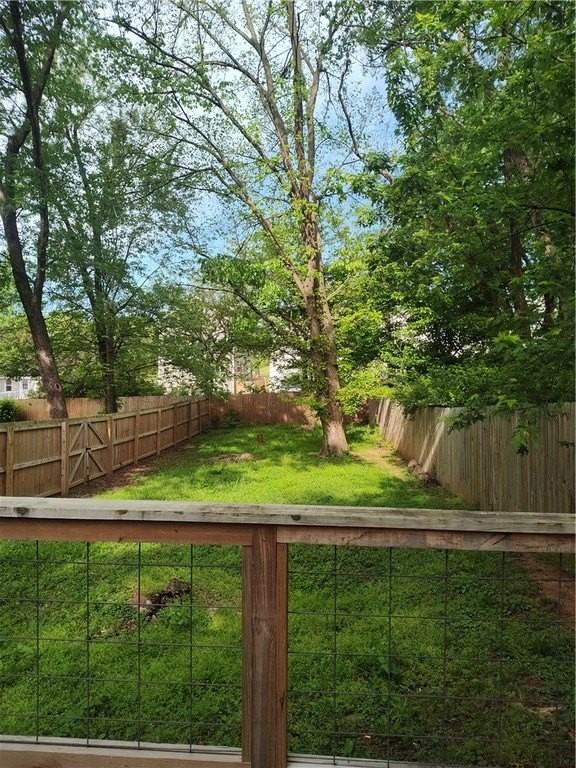 1121 S West Ave - Photo 7 of 7