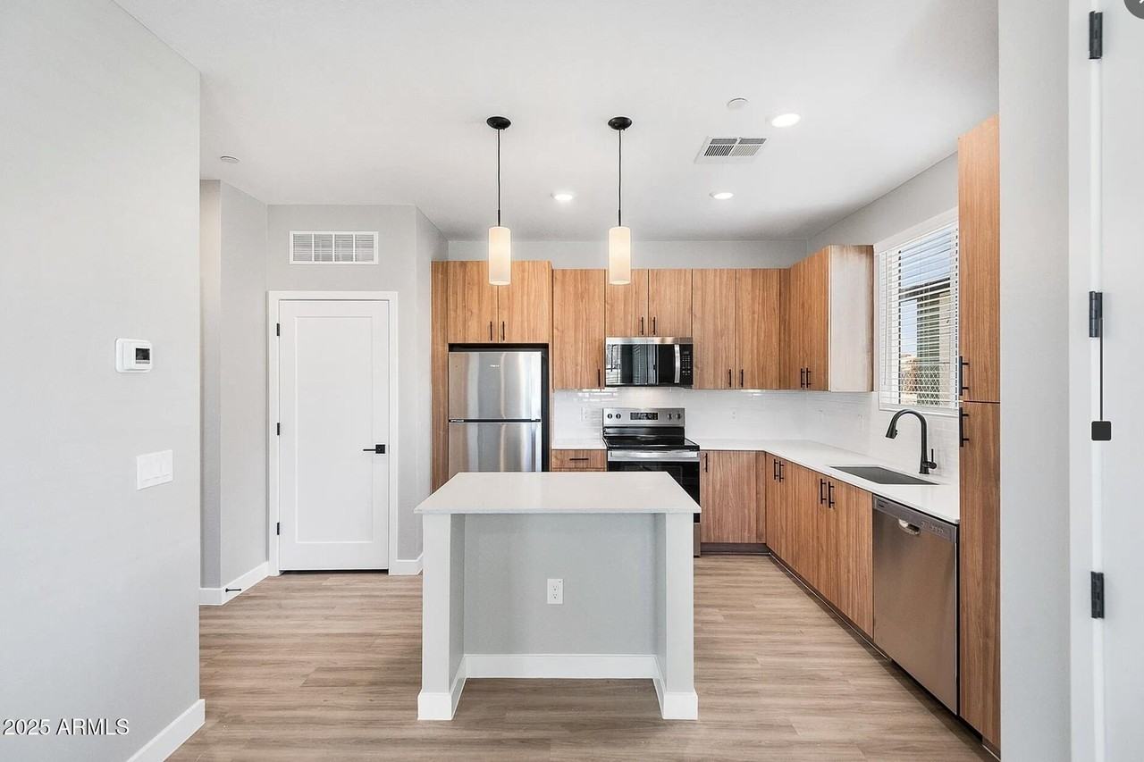 17365 W Lower Buckeye Rd #3 - Photo 4 of 18