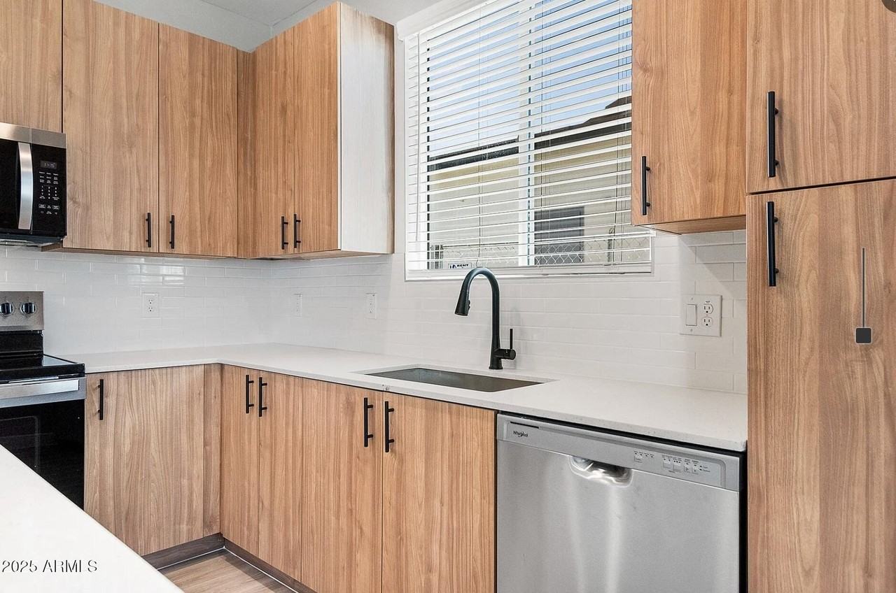 17365 W Lower Buckeye Rd #3 - Photo 6 of 18