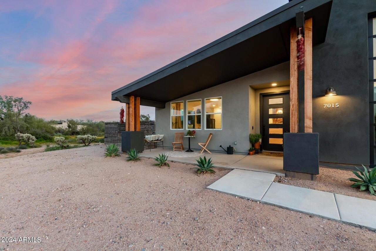 7015 E Davis Rd - Photo 2 of 29