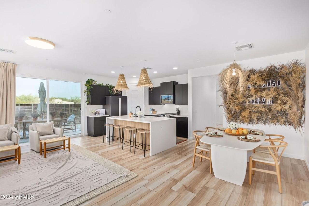 7015 E Davis Rd - Photo 4 of 29