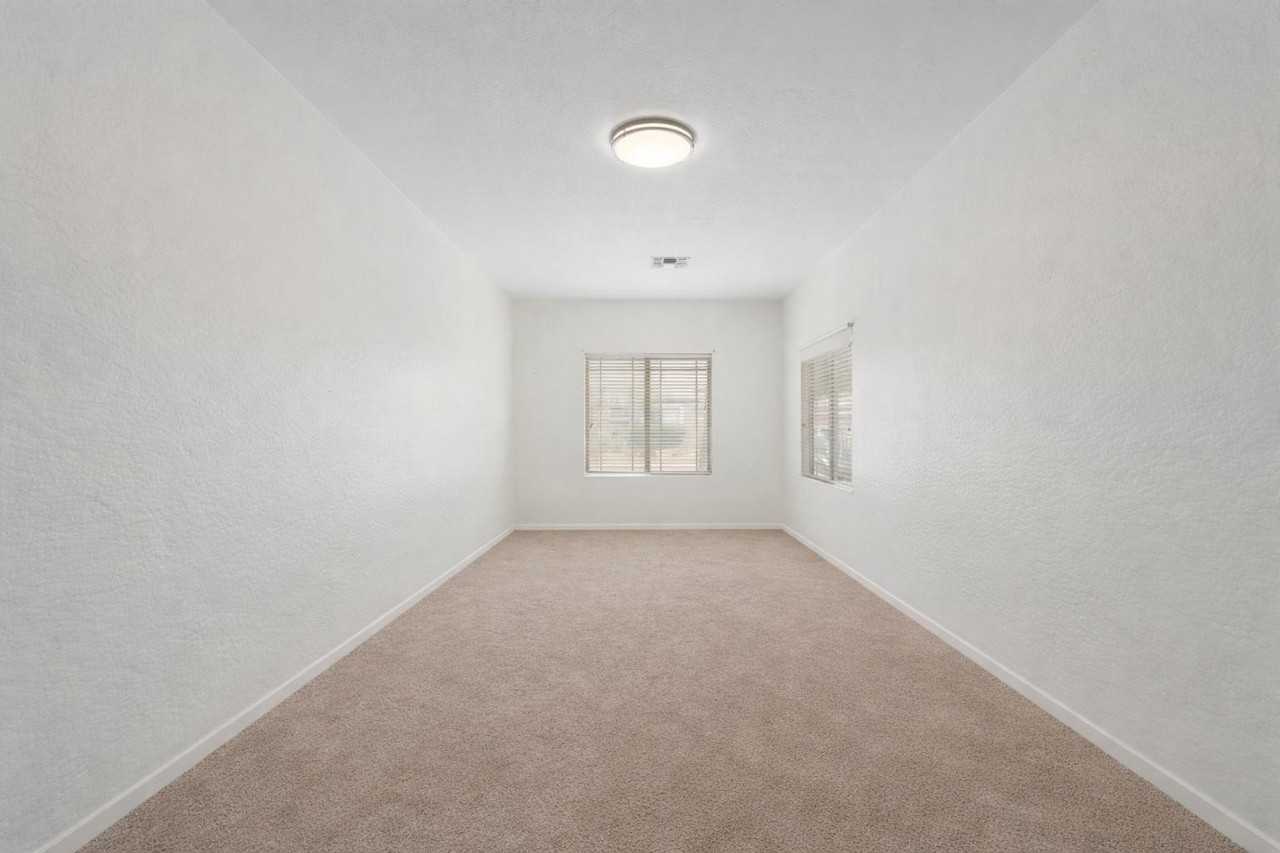 5404 E Lonesome Trl - Photo 3 of 50