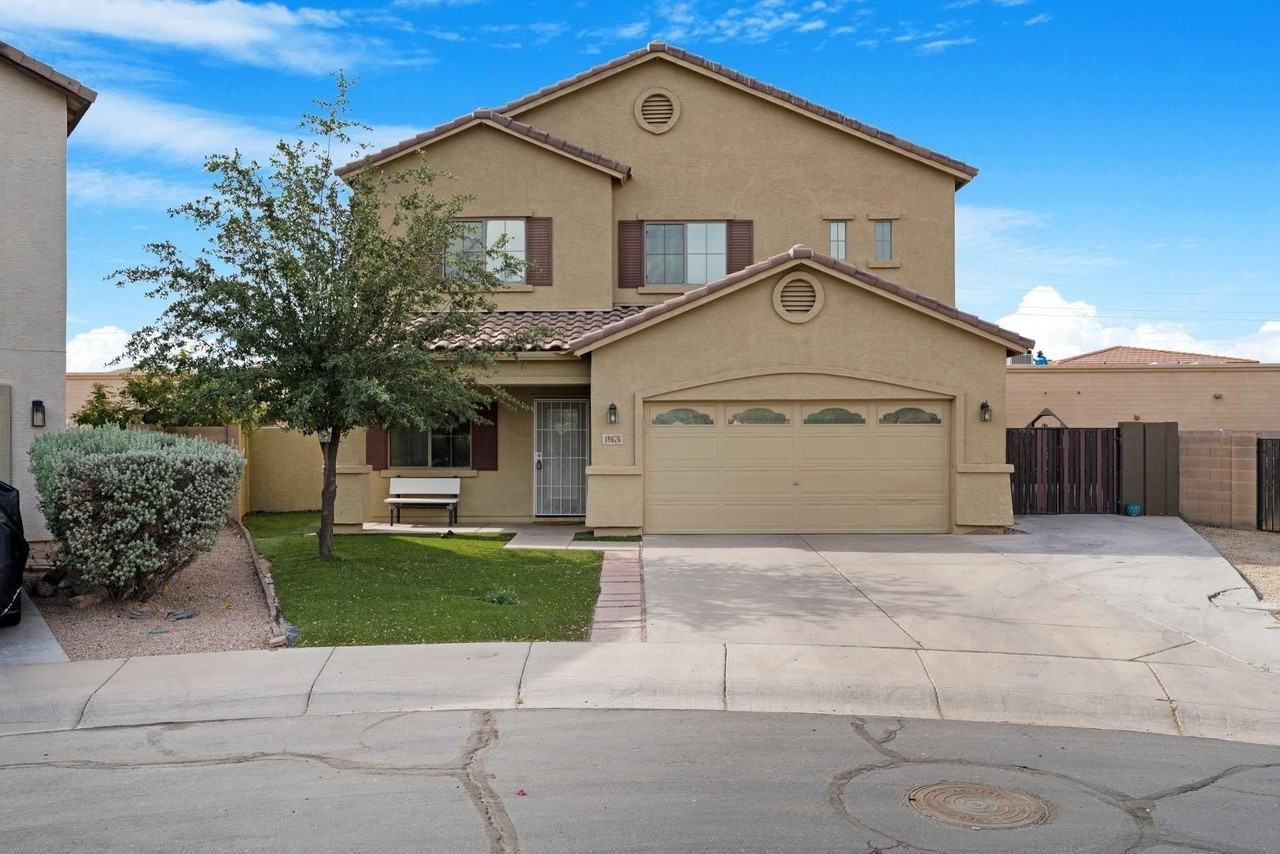 19676 N Locke Ct - Photo 2 of 19