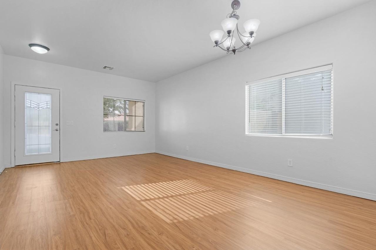 19676 N Locke Ct - Photo 5 of 19