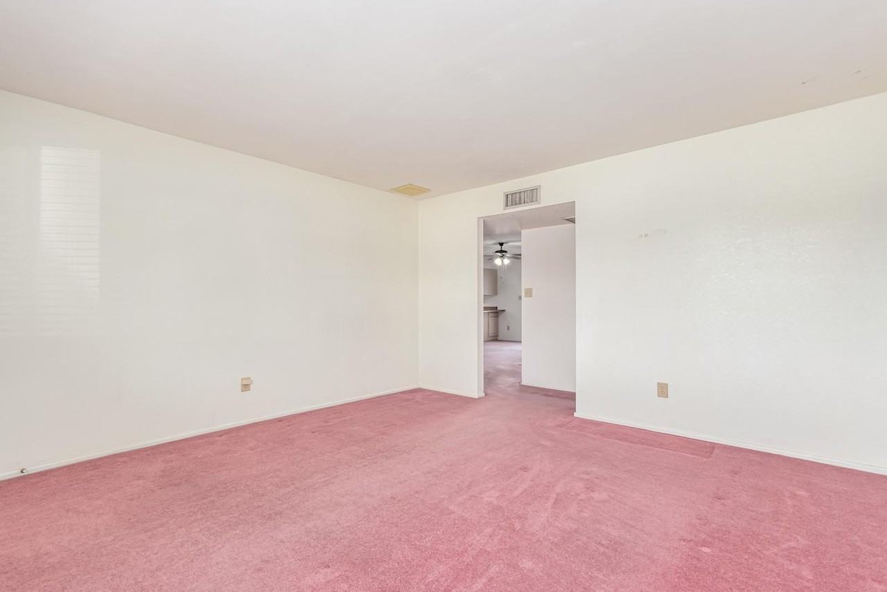 1432 S Oracle - Photo 5 of 24