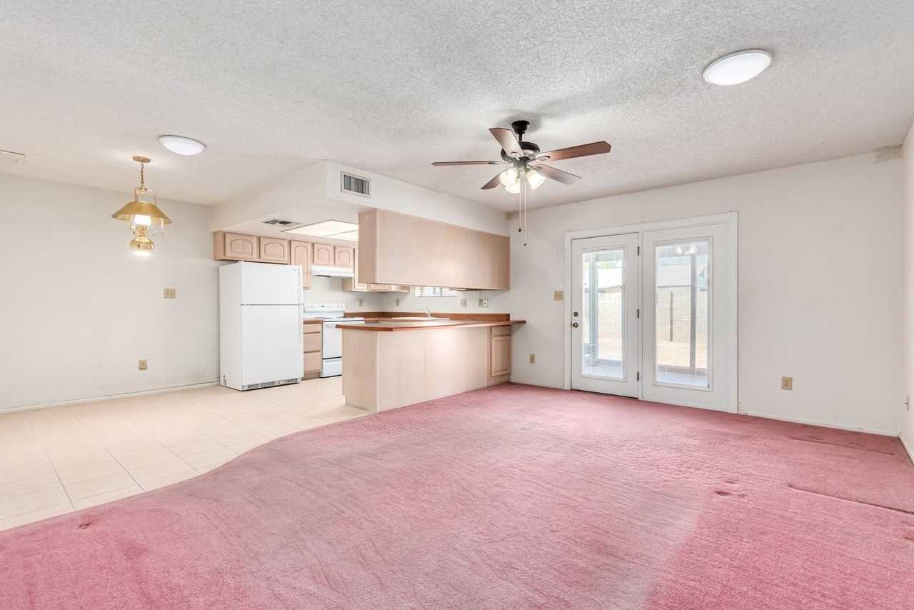 1432 S Oracle - Photo 6 of 24