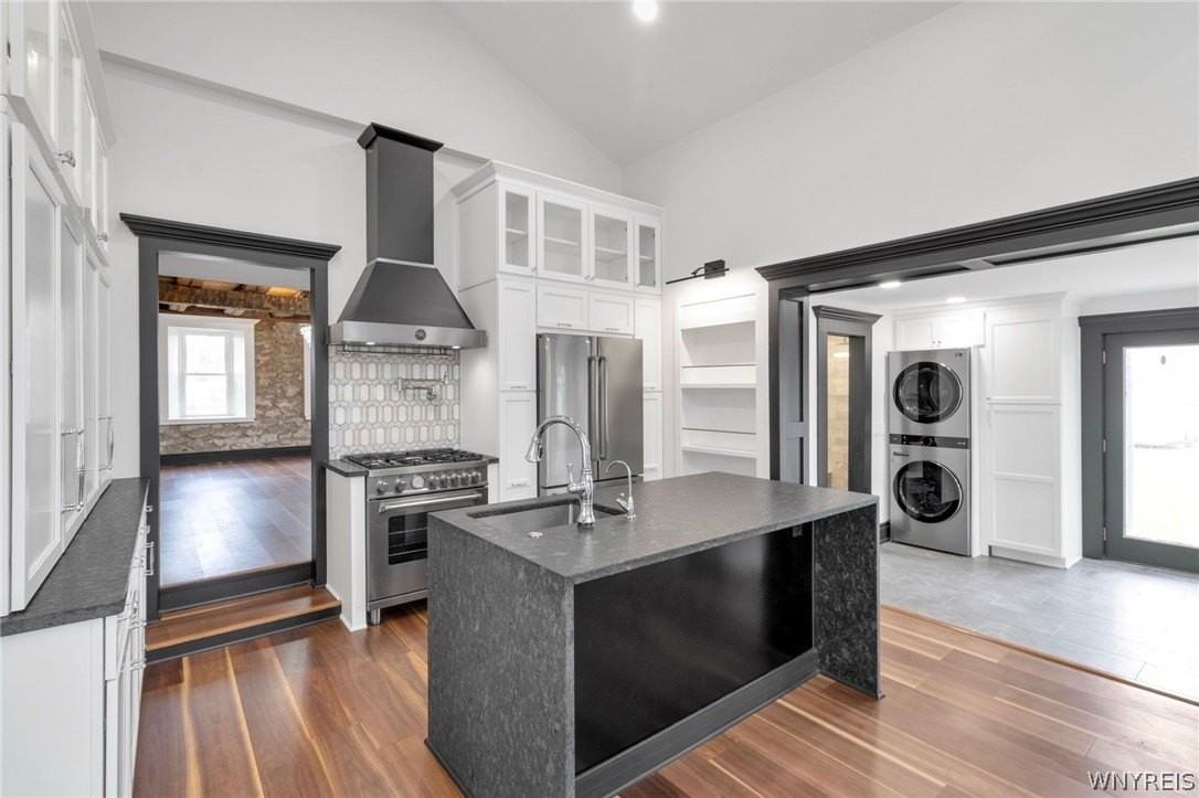 9060 Main St - Photo 5 of 38