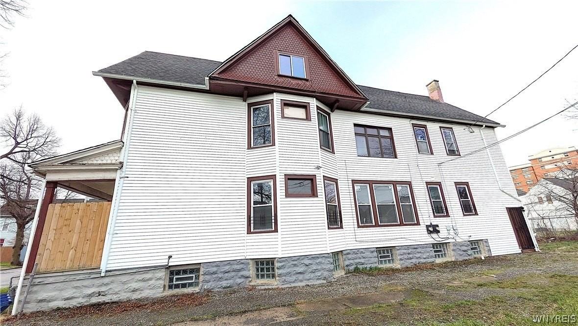 26 Madison St - Photo 3 of 14