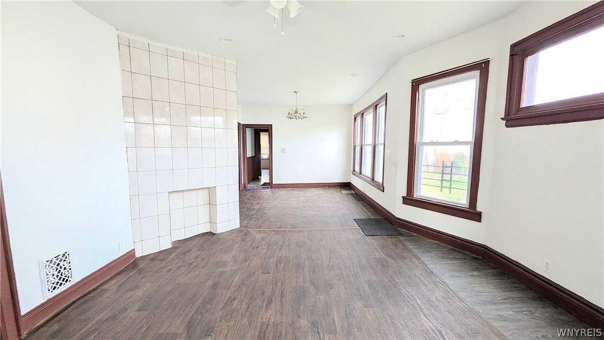 26 Madison St - Photo 6 of 14