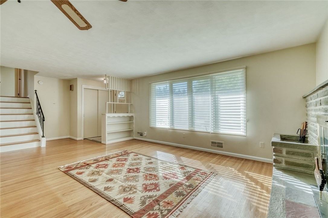 241 Willowcrest Dr - Photo 6 of 24