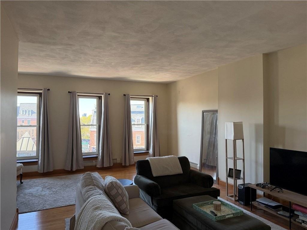 287 Gregory St #4 - Photo 2 of 15