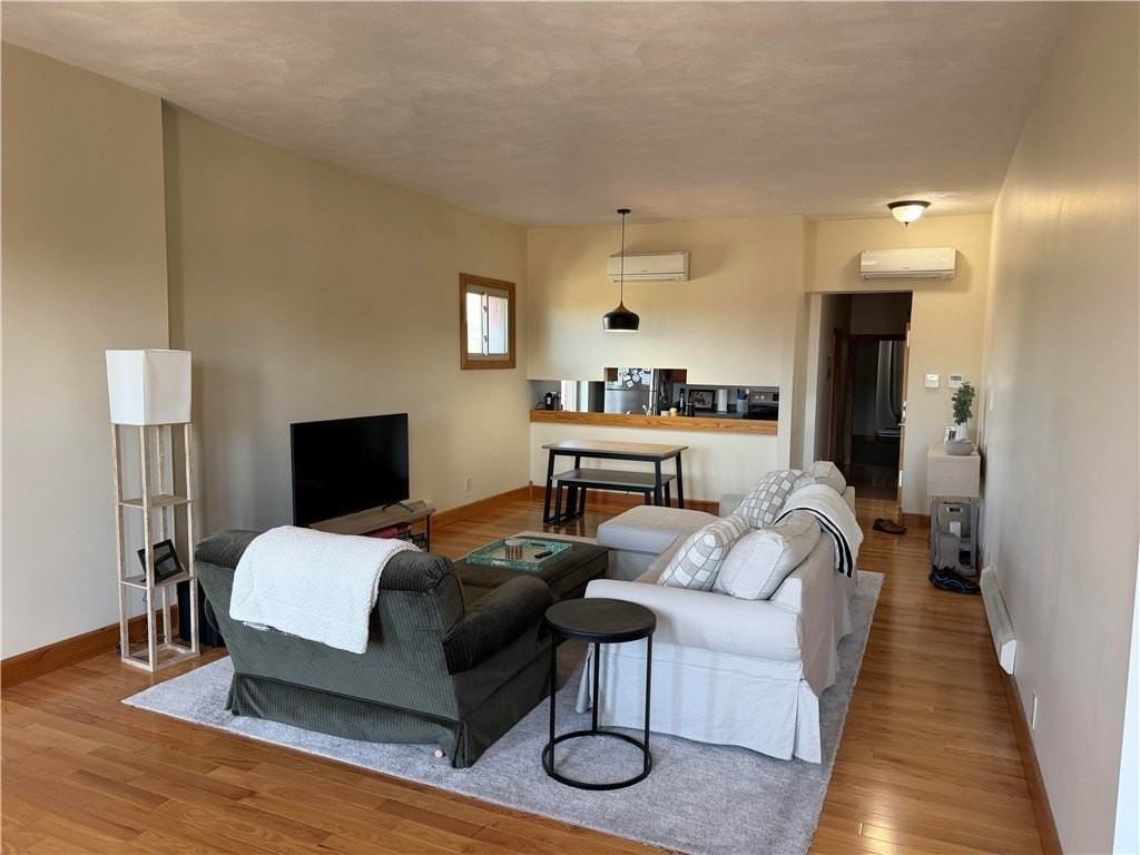 287 Gregory St #4 - Photo 5 of 15