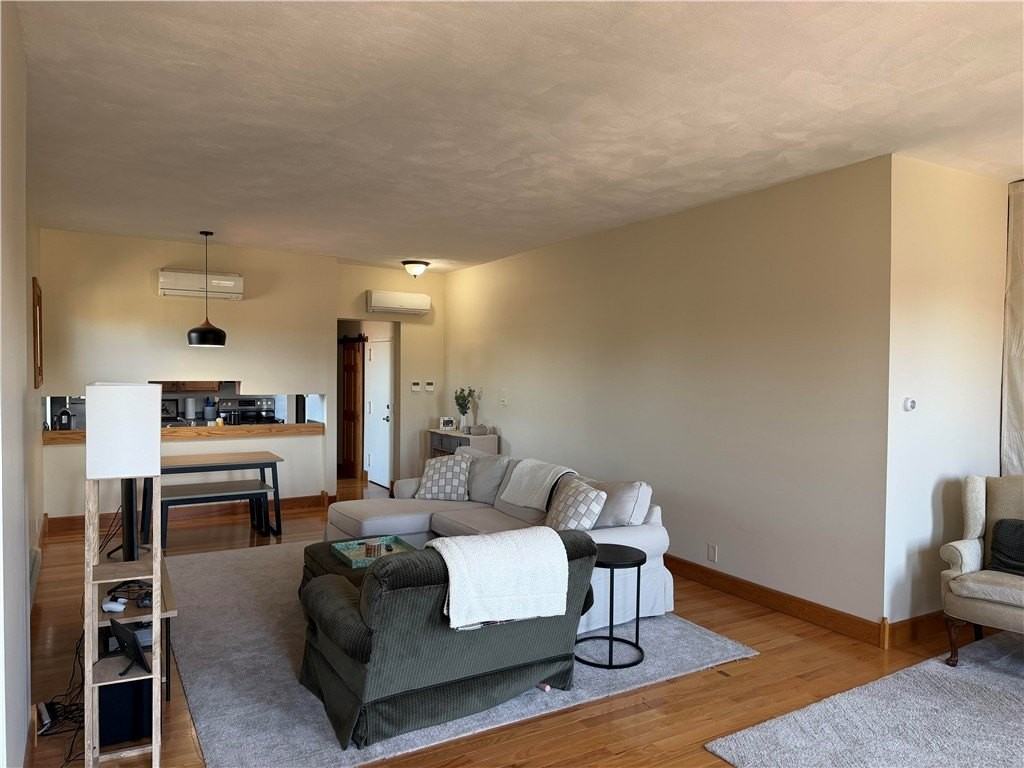 287 Gregory St #4 - Photo 6 of 15