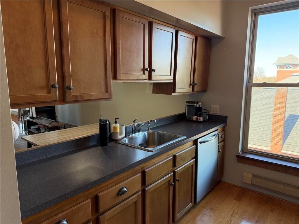 287 Gregory St #4 - Photo 7 of 15