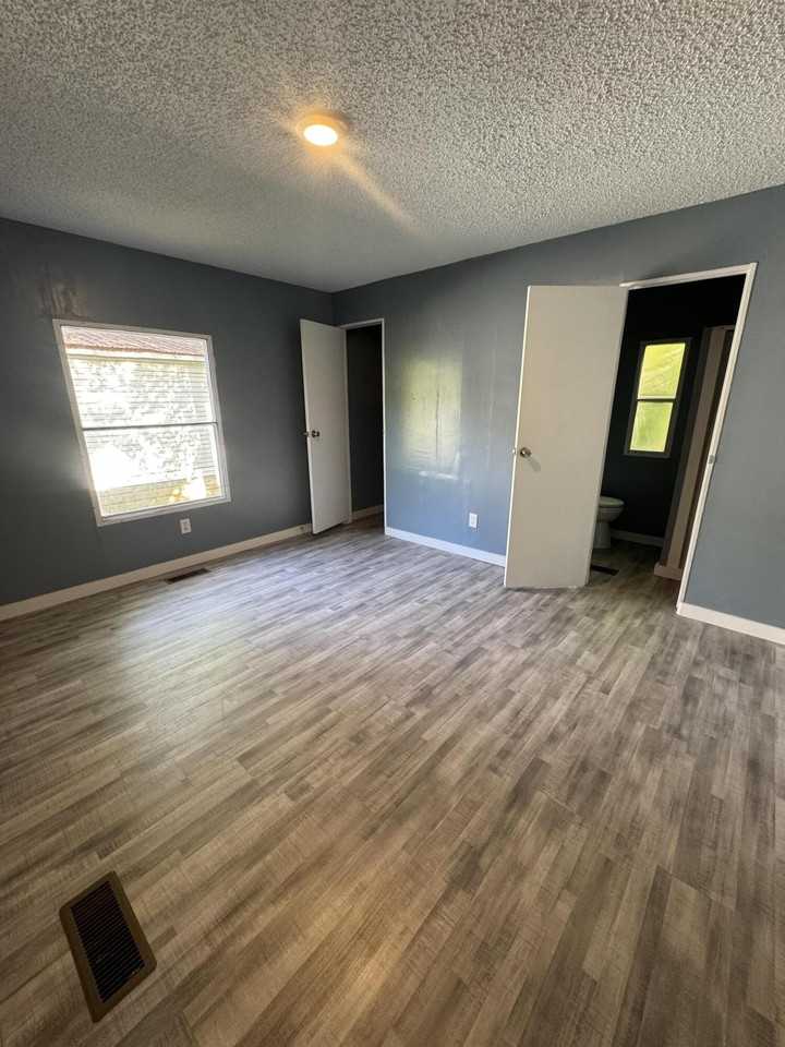 1417 Bay Dr - Photo 5 of 9