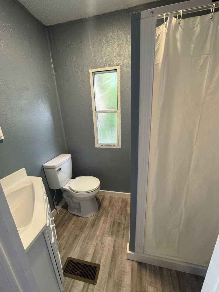 1417 Bay Dr - Photo 6 of 9