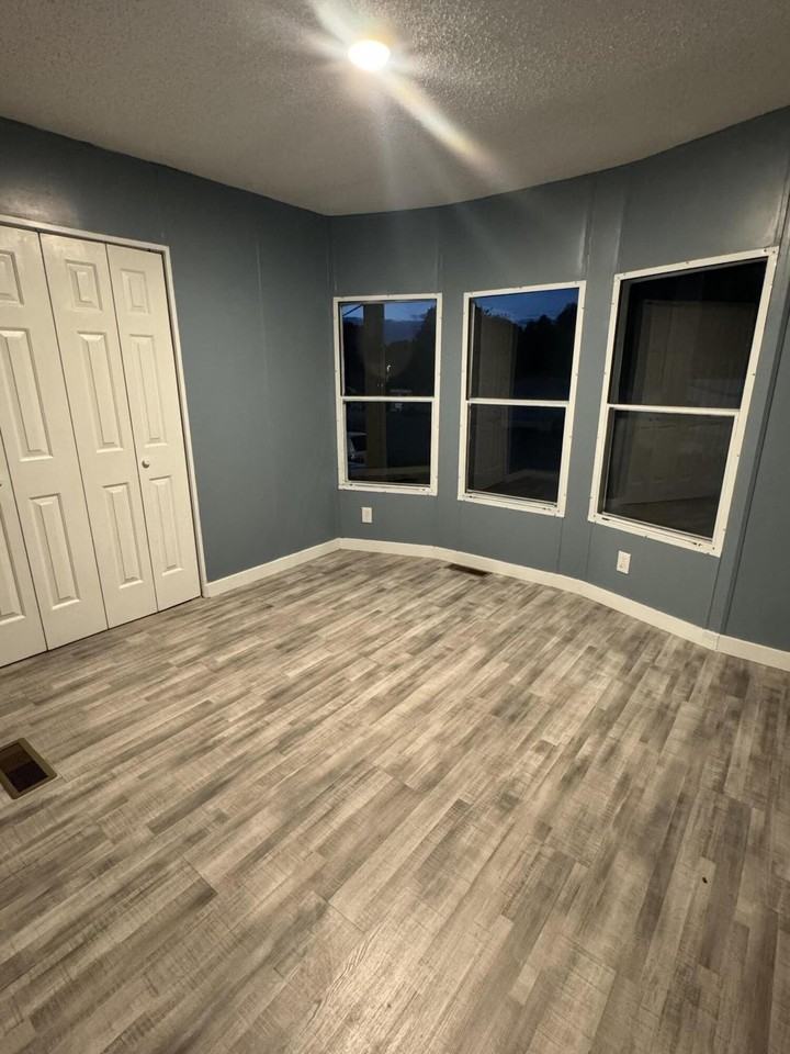 1417 Bay Dr - Photo 7 of 9