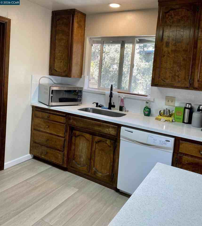 4694 N Stone Rd #A - Photo 4 of 11