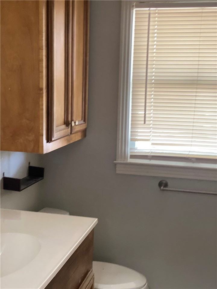 1106 Stratton Dr - Photo 5 of 9