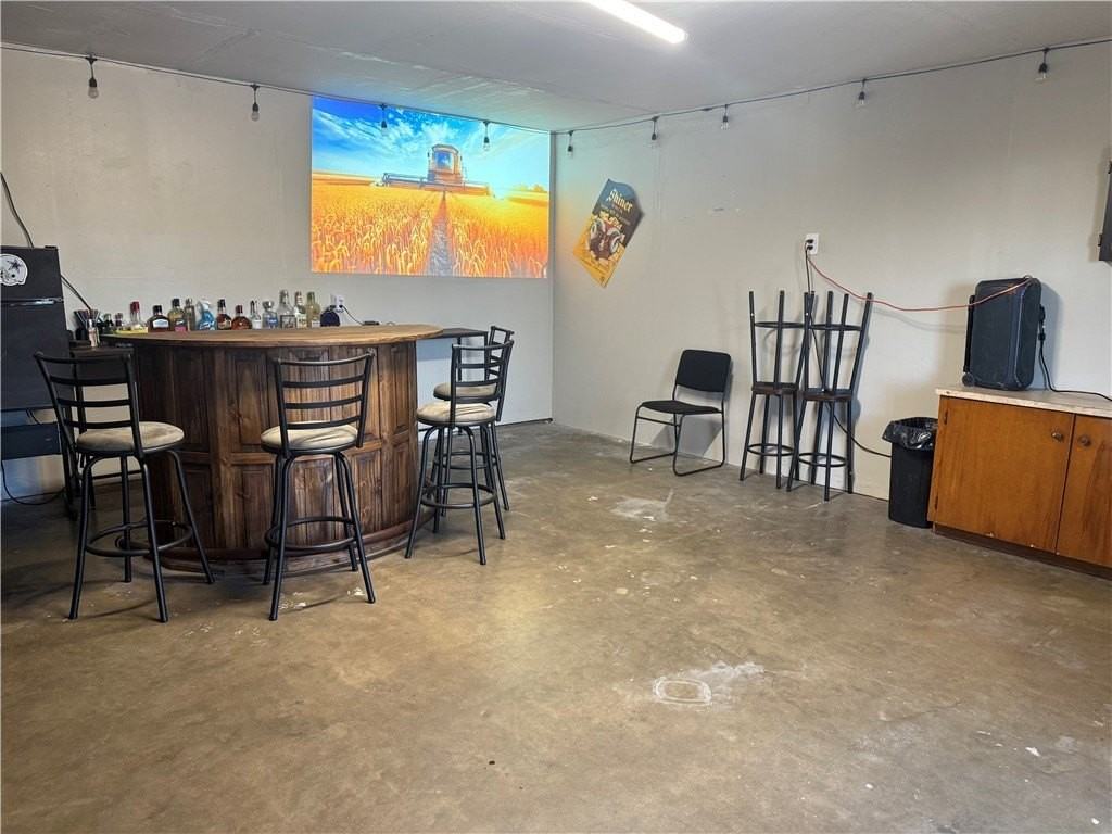 529 W Ragland Ave - Photo 5 of 11