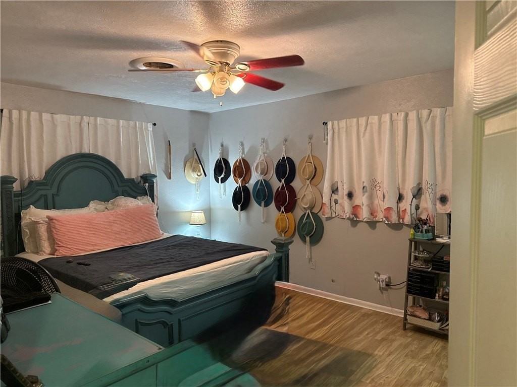 529 W Ragland Ave - Photo 6 of 11