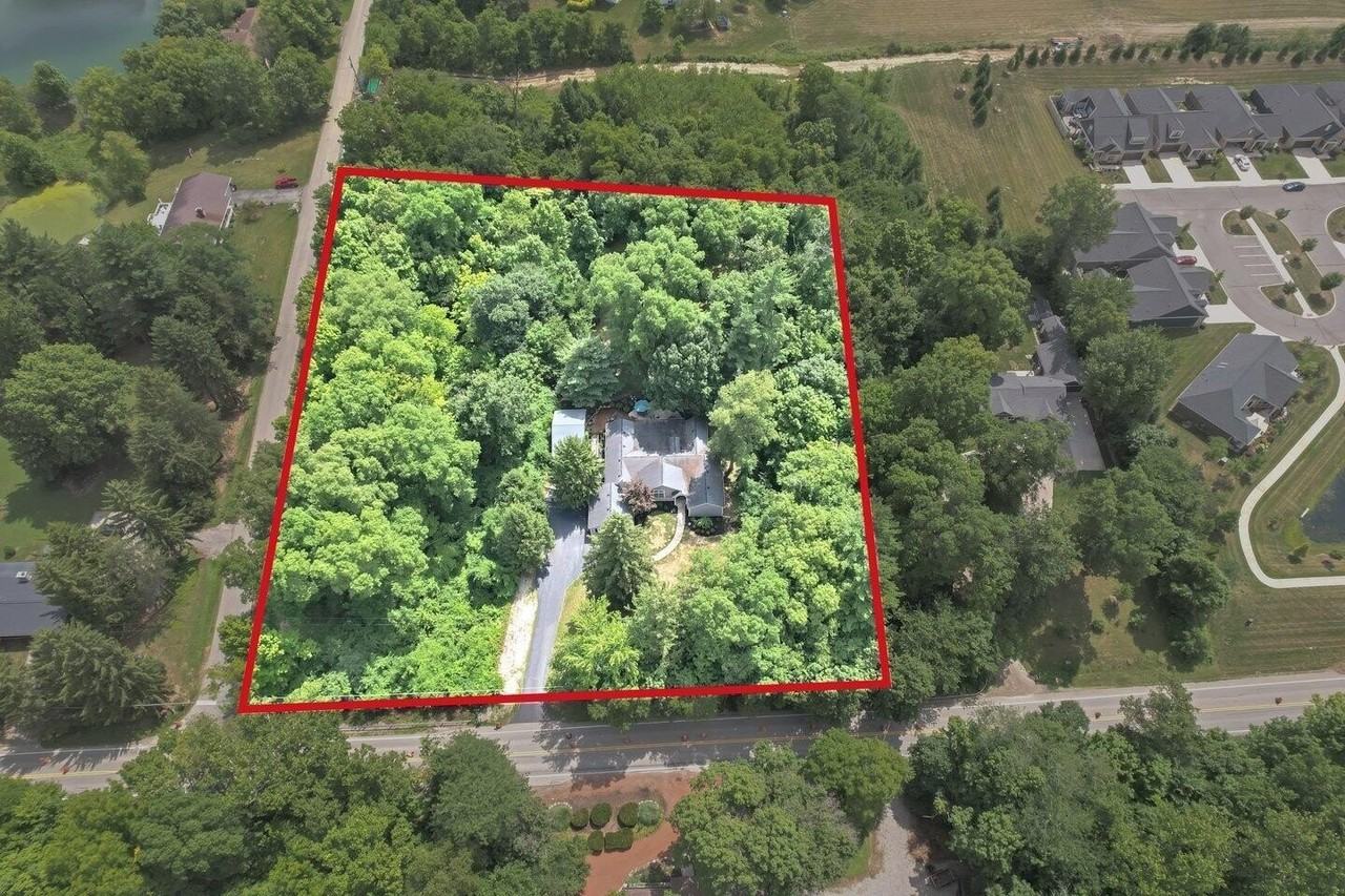 7093 S Section Line Rd - Photo 2 of 50